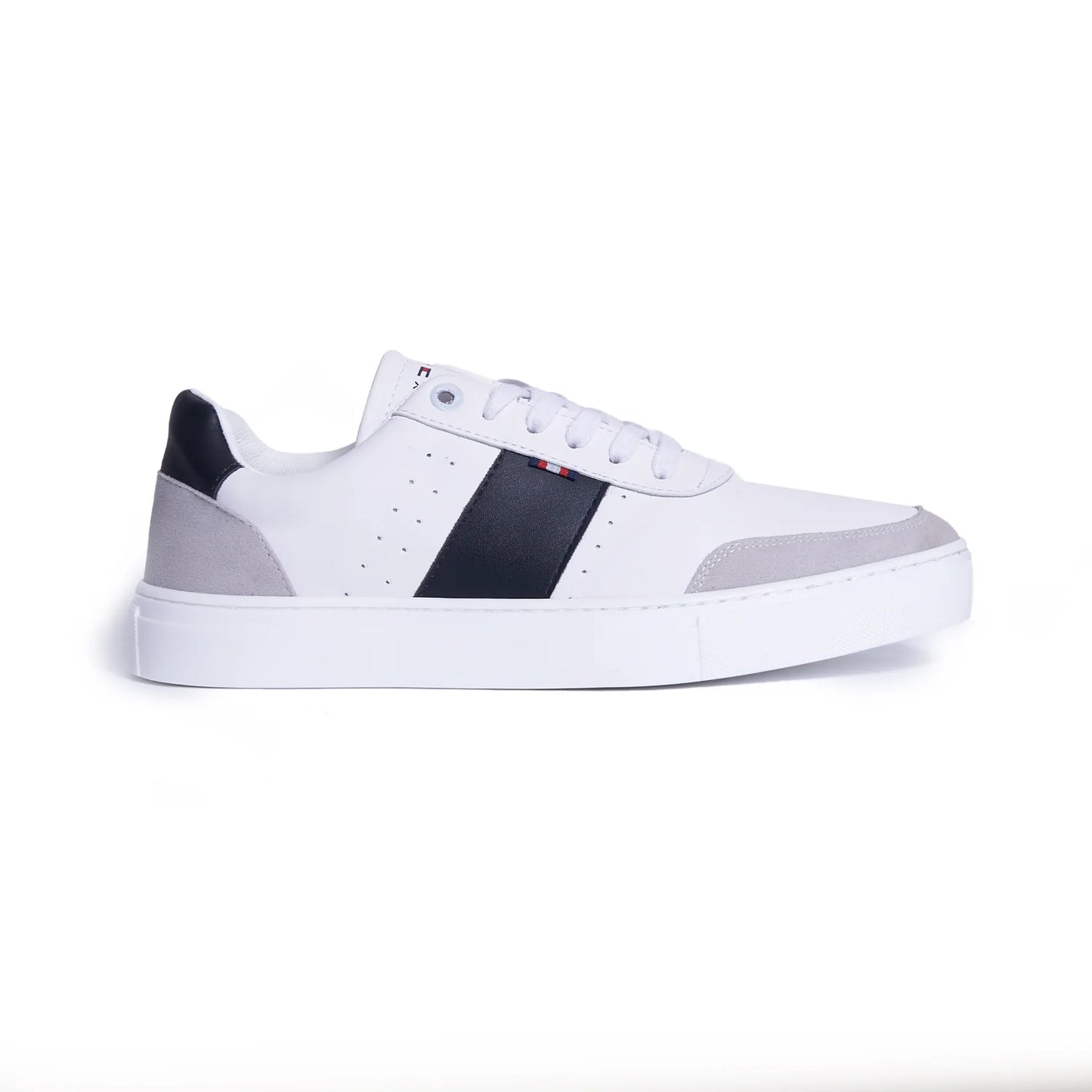 Scarpaa Comfartable Fashion Sneakers model V762 WHITE&BLACK